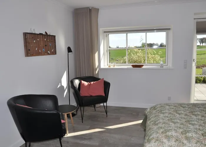 Kaergaard Bed & Breakfast 3*